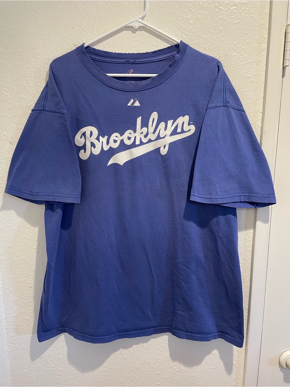 Majestic Jackie Robinson Brooklyn Dodgers 42 Blue Shirt Men's XL Distressed